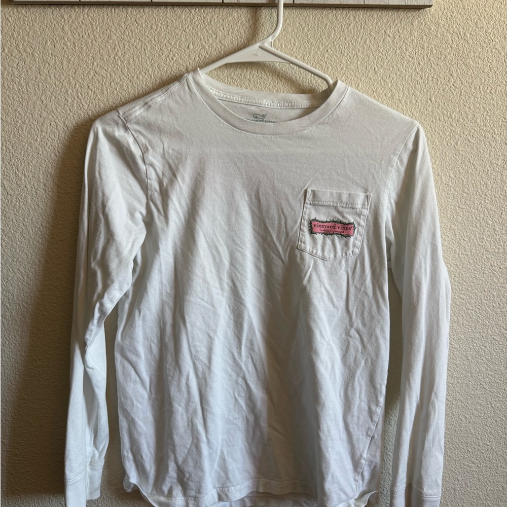 Girls Vineyard Vines White Long-Sleeve Pocket Tee with Pink Logo